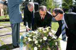 Wreath-laying ceremony in Ariana Park, Geneva 6th of April, 2011